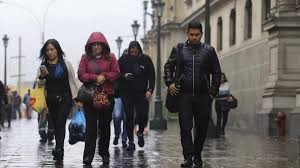 hombredeltiempo's tweet photo. FRÍO: Tarde más fría del año en #Lima-#Callao 
17.8°C de temperatura máxima.
El termómetro ha fluctuado entre 15.3°C durante la madrugada hasta los 17.8°C en la tarde y está en 16.2°C a las 7PM con 82.4% de humedad relativa.
Durnante la noche se espera un descenso de la temperatura, un mayor valor de humedad relativa y alta probabilidad de llovizna de madrugada.