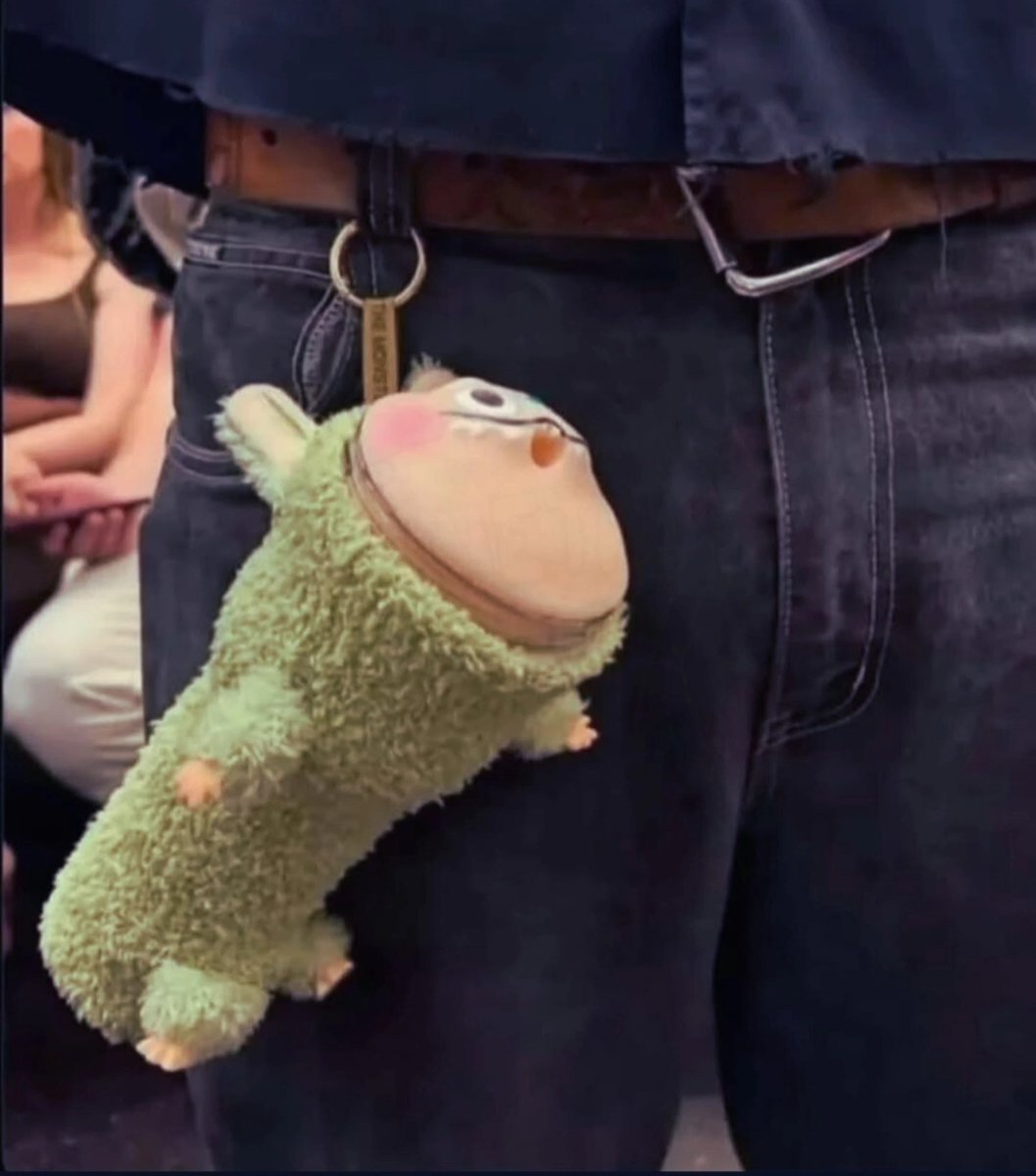 labubussy on the belt loop is actually fucking insane