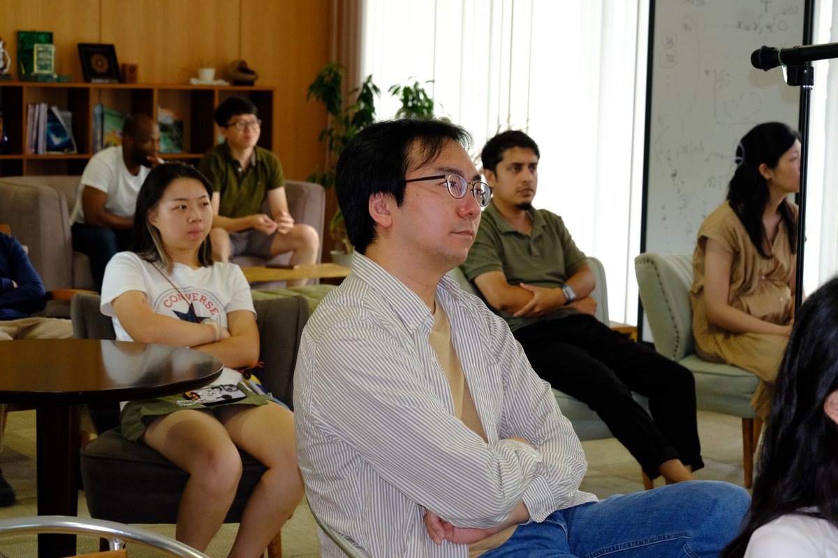 IRCMS, Kumamoto University (@ircms_ku) on Twitter photo Dr. Yusuke Nasu <a href="/NasuLab_IBC/">Yusuke Nasu</a> from gave a lecture for the D5 seminar on August 22, 2025. There were about 30 participants exchanging ideas and views. 👀🔬👏Thank you for joining us!🌟
#ircms #lecture #seminar Dr. Yusuke Nasu <a href="/NasuLab_IBC/">Yusuke Nasu</a> from gave a lecture for the D5 seminar on August 22, 2025. There were about 30 participants exchanging ideas and views. 👀🔬👏Thank you for joining us!🌟
#ircms #lecture #seminar
