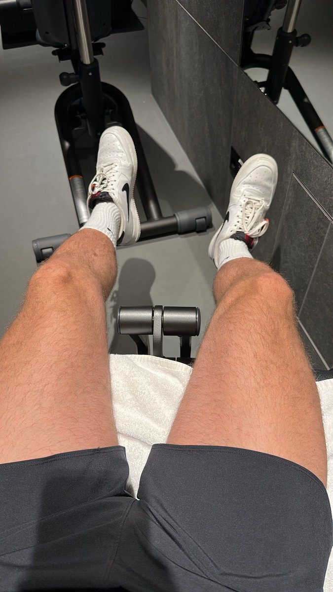 CashMaster099's tweet photo. Give me all ur money f4gs! 😵‍💫🤑

#moneyslave #masterfindom #mastercash #malefeet 

https://t.co/Dbpo5dGHmP

https://t.co/NuCgC2PYLh https://t.co/4A8vrl2lxN
