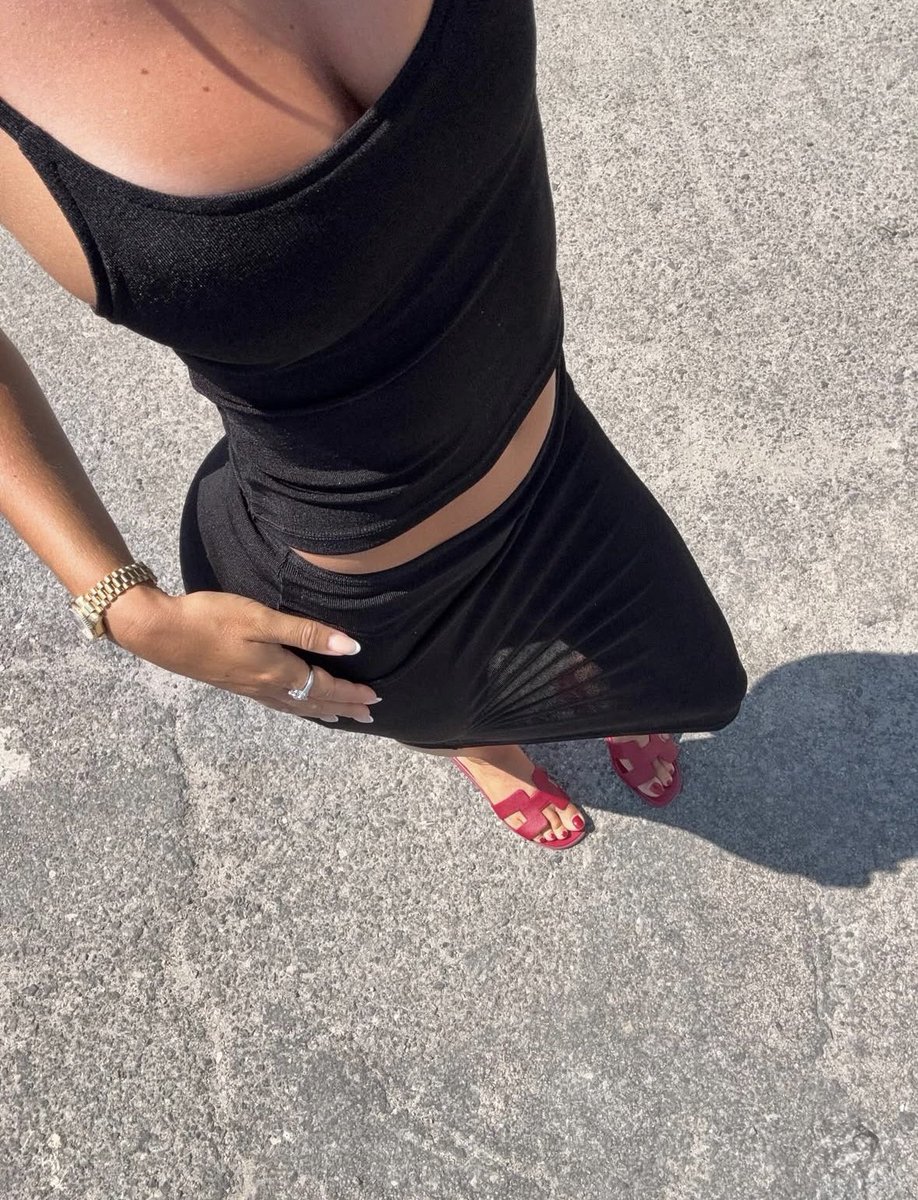 🖤❤️💋