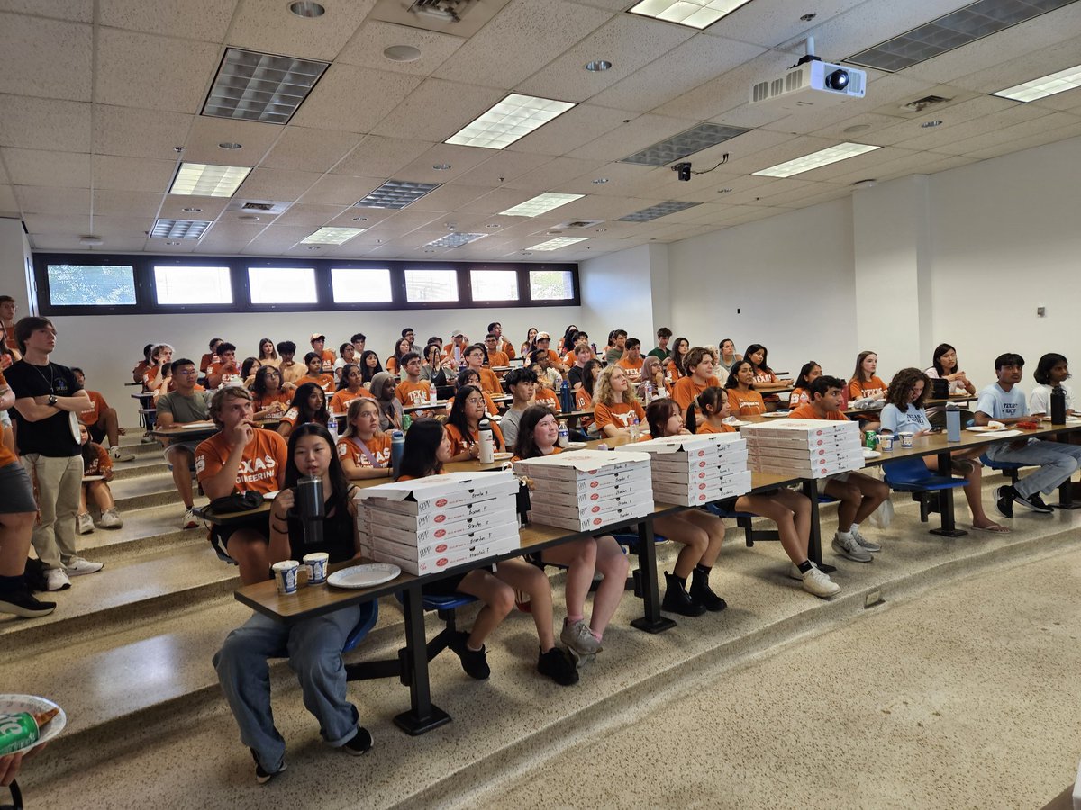 BrandonFris's tweet image. Gone To Engineering for Fall 2025 in the books! Thanks @homeslicepizza and welcome to the 40 acres class of 2029 🤘.

#homeslicepizza
#Cockrellschool
#universityoftexas
#austintexas
#HookEm