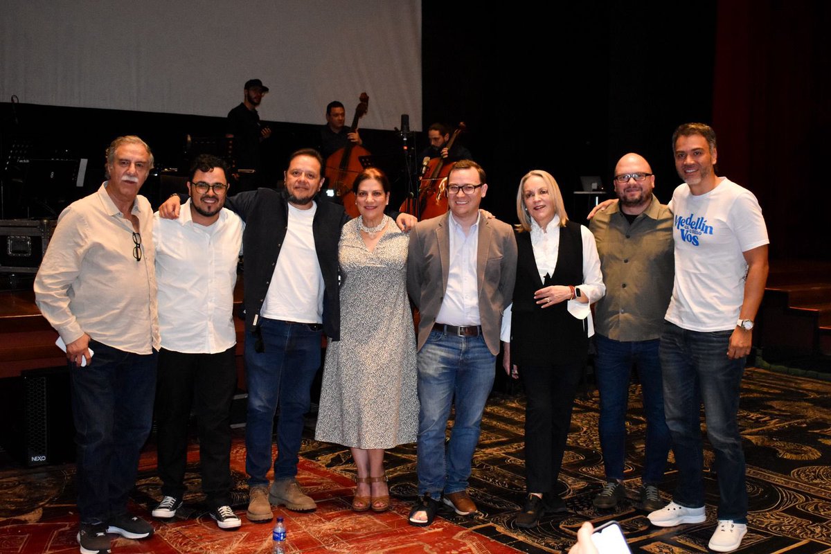 MariaEmmaMejiaV's tweet photo. Este equipo maravilloso logró rescatar ‘Bajo el Cielo Antioqueño’ ese largo argumental del 1925 con una partitura excepcional… graciassss a todos! 
#CinematecaDeMedellin #SecretariaDeCulturaMedellin
@Teatropablot
@ITMinstitucion
@MedellinUNAL
@CineProcinal 
@santiagosilvaj https://t.co/LOLQT1flOL