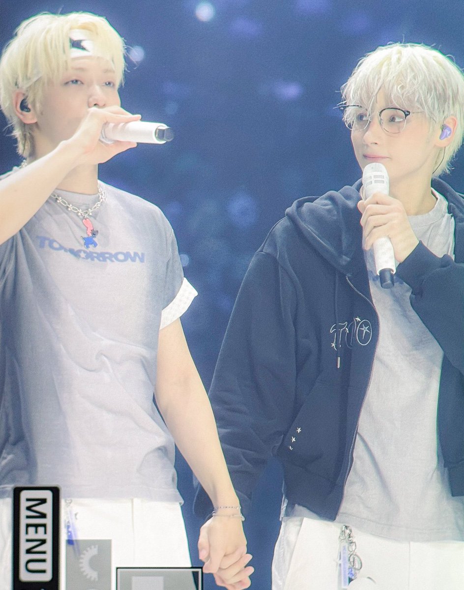huening kai's fond eyes