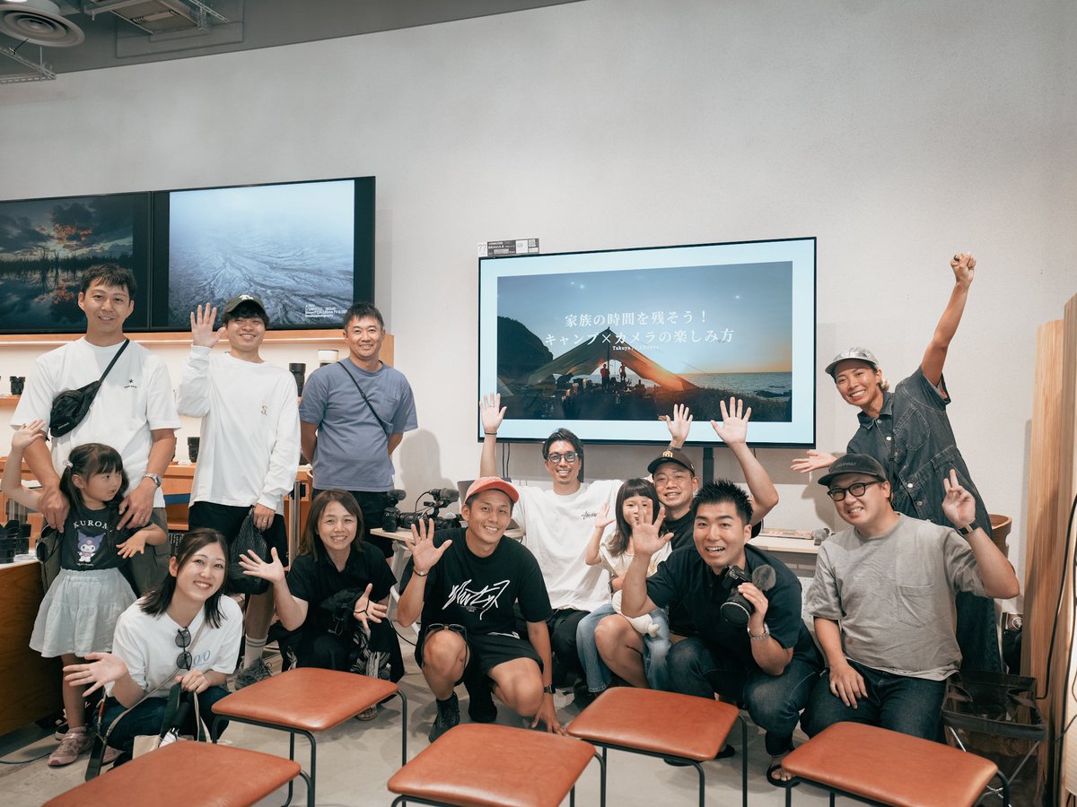 ソニーストア福岡天神にてセミナーのモデレーターのお仕事✨
わたし自身撮影もしますので、とっても楽しいセミナーでした✨テーマはキャンプと動画。