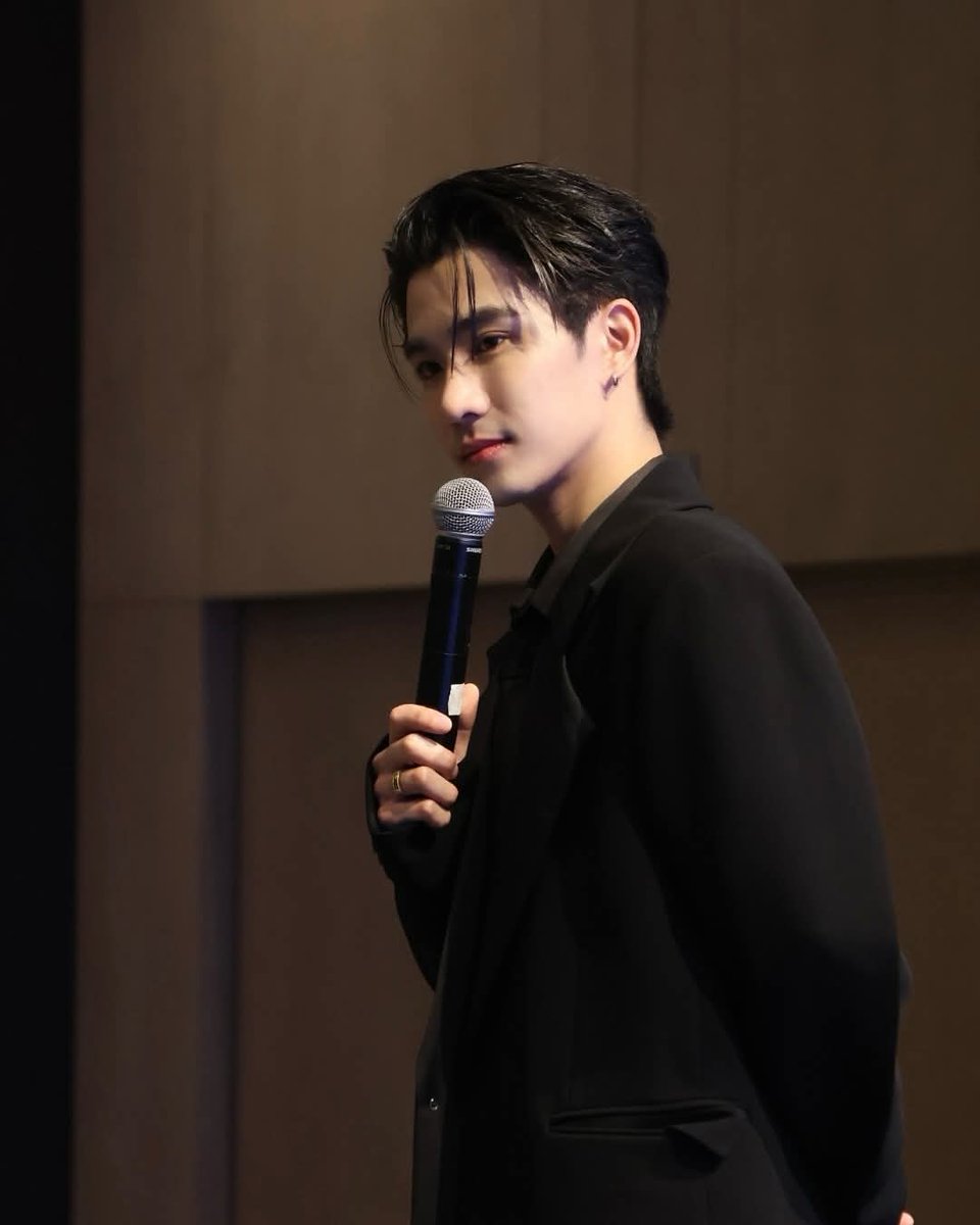 เป็นผู้ชาย All black ที่จริงใจมาก🖤

PERTH SHANGHAI FANSIGN 

#2025PerthFansignInShanghai
#PerthTanapon