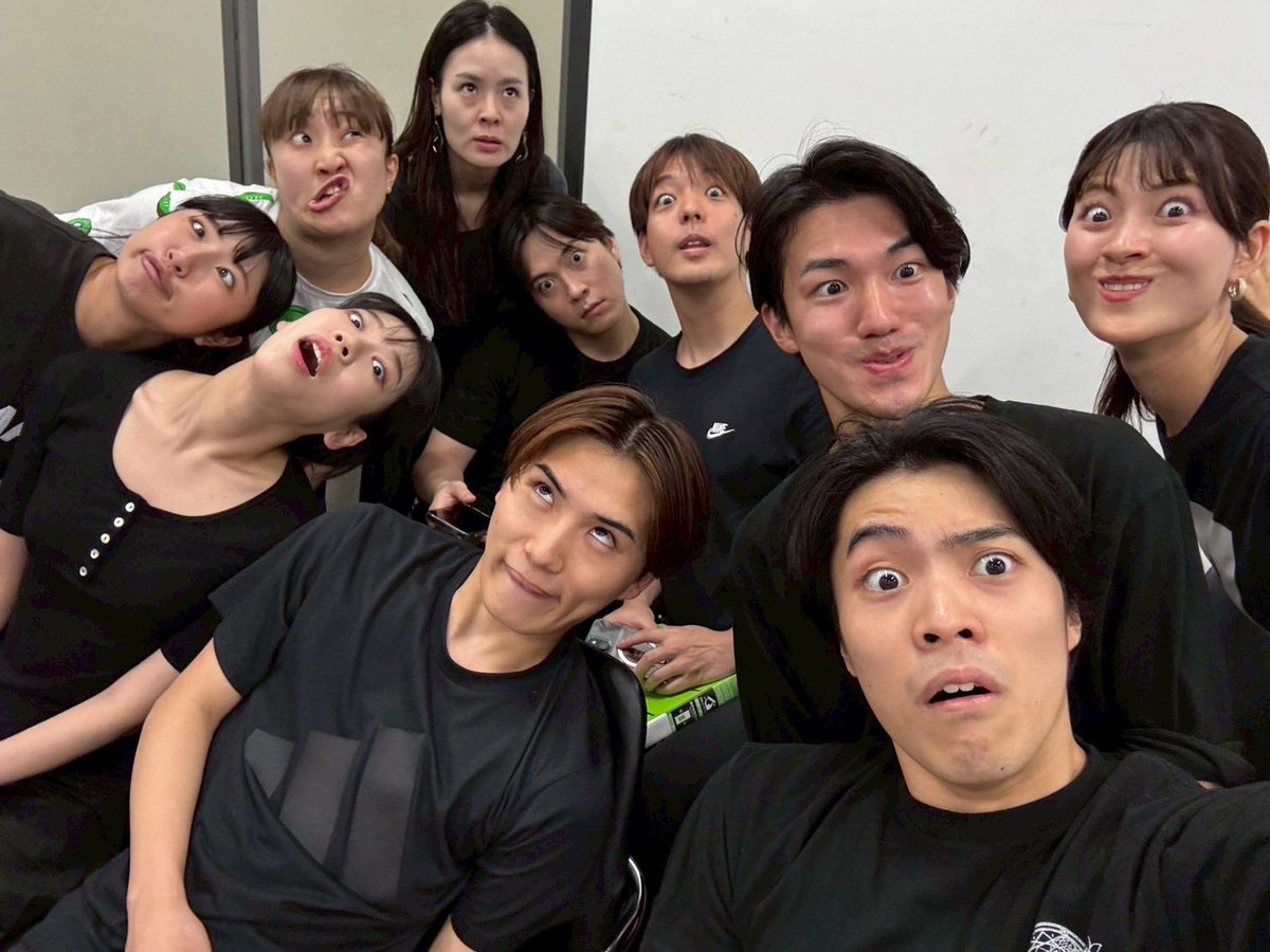 #のだめカンタービレ　🎼ｼﾝﾌｫﾆｯｸｺﾝｻｰﾄ! 
お稽古着々と進んでおります🔥　健介君がアンサンブルメンバーにお菓子大量に買ってきてくれました🥹優　お稽古に糖分必須なのでとってもありがたい。お稽古ラストスパート！気合い入れて駆け抜けるゾー!!!