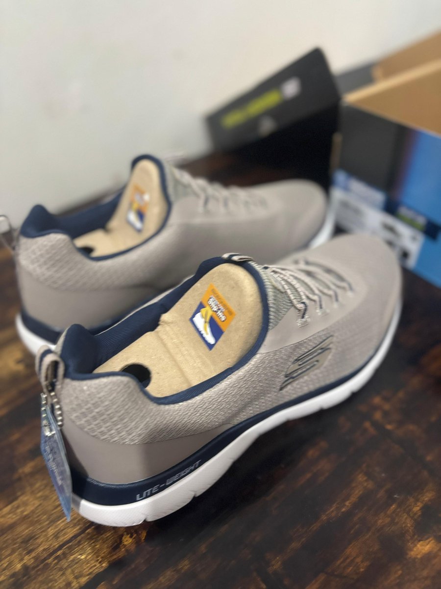 zah_fr's tweet photo. WTS: 

🆕🆕: Skechers Summits Men's Sneakers - Taupe 
size USA 9

belum pernah dipakaii, dijual karena salah sizee

Price : 450k https://t.co/G5dzTaQGuN