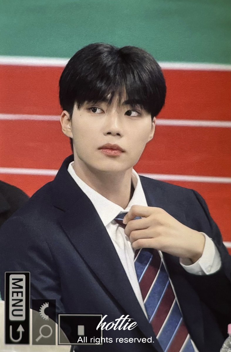 250825 pre.

스페셜 mc 건욱 /ᐠ .⑅.ᐟ\ﾉ

#박건욱 #PARKGUNWOOK #朴乾旭 #ZB1 #ZEROBASEONE #제로베이스원 #パクゴヌク