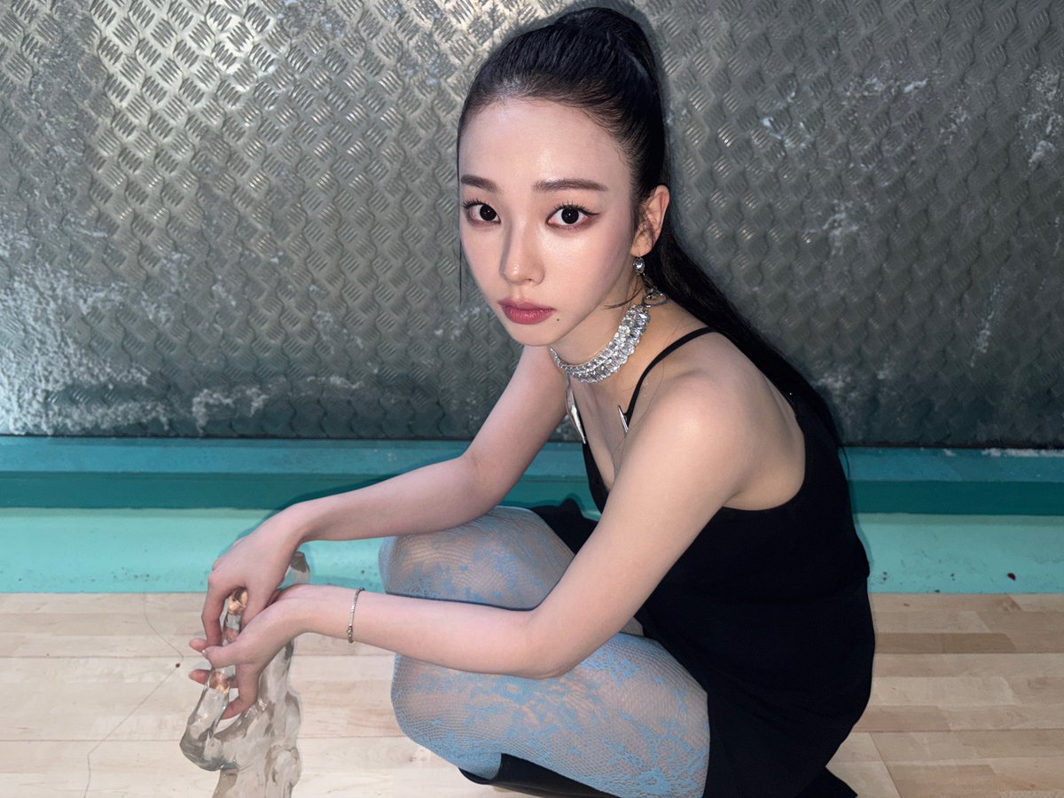 EXCUSE ME KARINA??!?