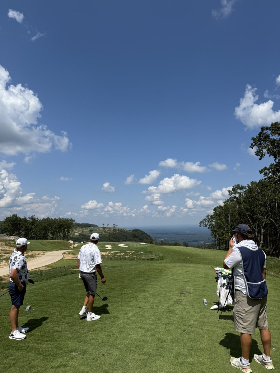 AndrewBerry23's tweet photo. @bergingolf Was there August 15th weekend. It’s getting there 🔥 https://t.co/grkr4X0ZSM
