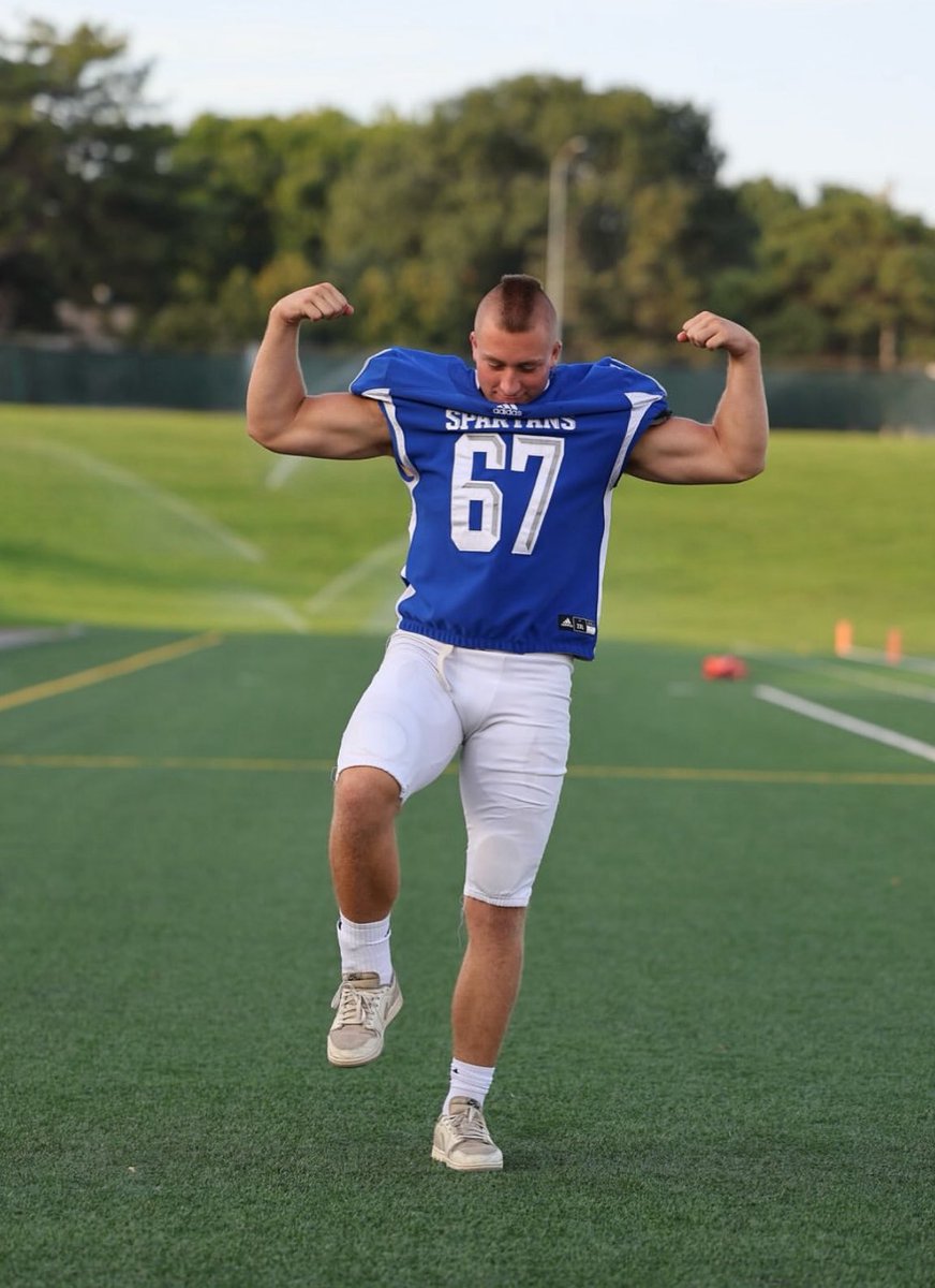 This guy fucks <a href="/BarstoolSparts/">STATE CHAMPS Barstool Sparts</a> 
What a dude
