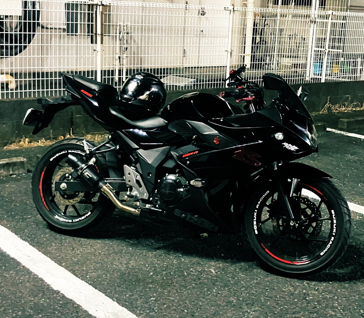 昨日おばあちゃんが亡くなってバイクを見せる約束を2日前にして見せれなかったこと後悔してます