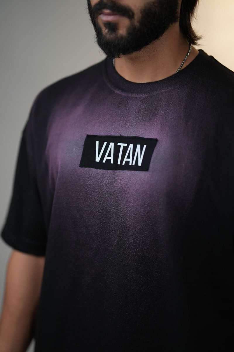 VATAN T-shirts

2585 Years of History

📍Available at vatanwear.com

Follow us on IG : vatan.wears

#وطن #کاستوم 

#FashionPhotography