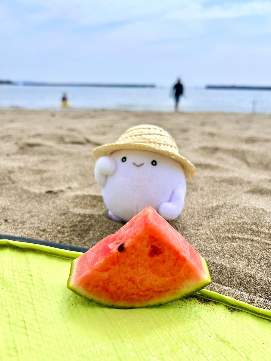 スイカ食べたいなと思った人は絵文字の『🍉』でコメントしてくださいね