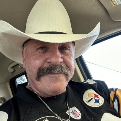 KenJobes's tweet image. #NewProfilePic