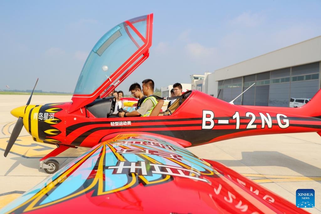 VoiceofPD's tweet image. Laixi, Qingdao, east #China's #Shandong Province has made efforts in promoting general #aviationindustry, including establishing a professional industrial park, introducing airplane manufacture companies and developing flight training business, which have activated the vitality