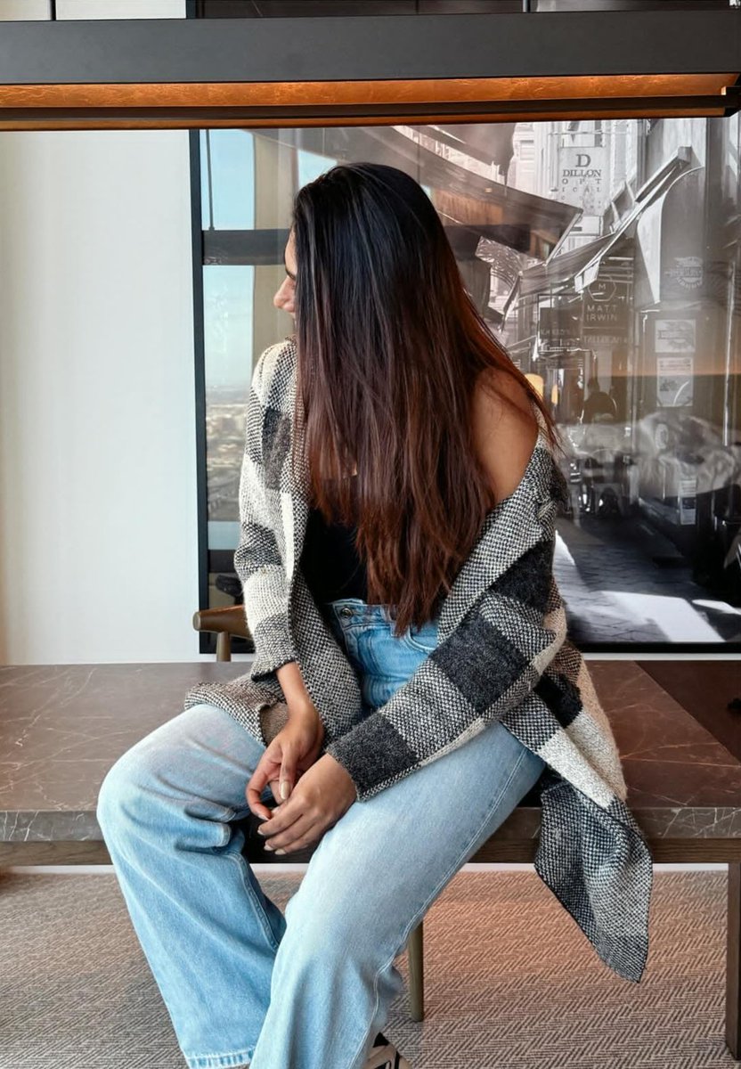 Weekendvibes_'s tweet image. Nimisha Sajayan 🖤🥰

#Nimisha #NimishaSajayan