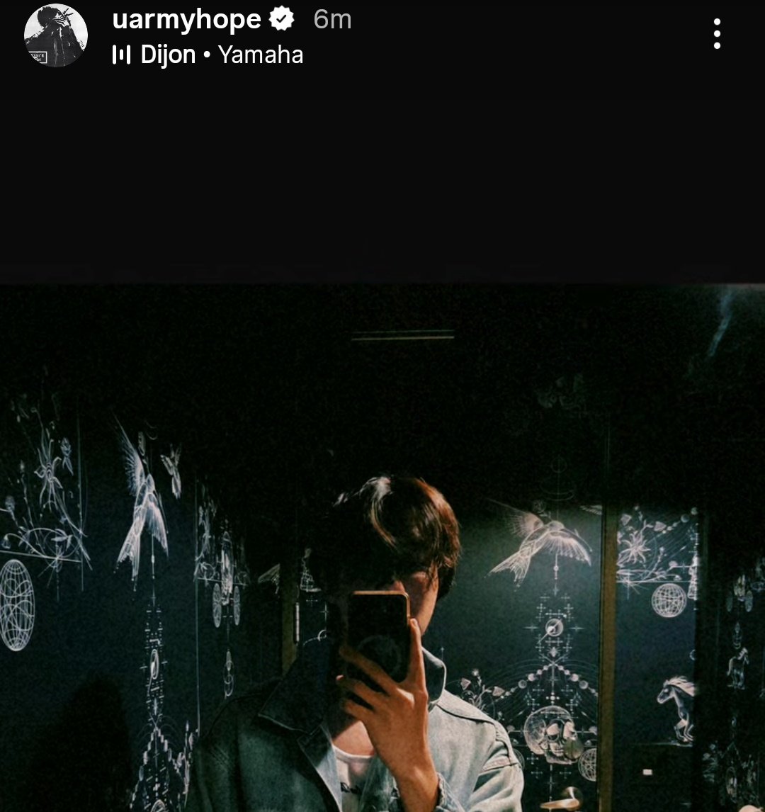 vhope love bot tweet media