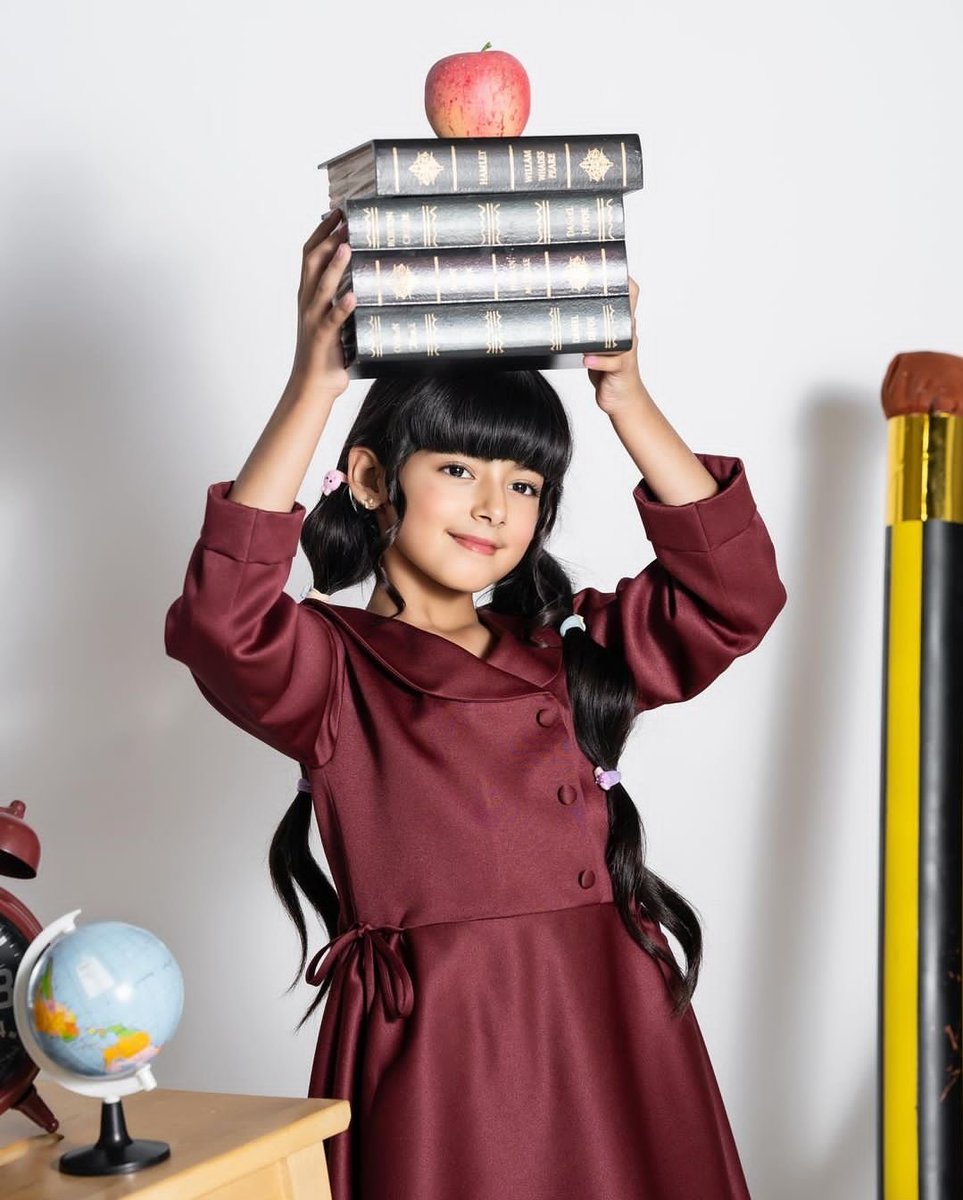 ليس المهم أن تبدأ فقط، بل أن تستمر حتى تصل إلى القمة 📖💪… سنة موفقة بإذن الله.
#عوداً_حميداً