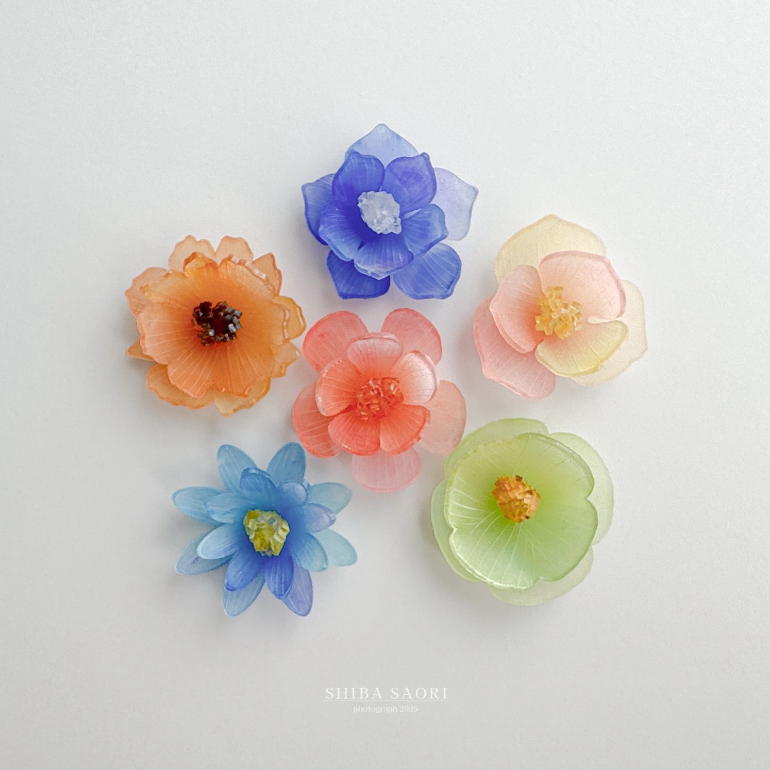 RC174    小さな可愛いりすさんの置物♡   サラふわな毛並みのしっぽ♪ RC174 小さな可愛いりすさんの置物 サラふわな毛並みのしっぽ