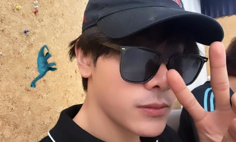 Joong Updates (@joongupdates) on Twitter photo Joong is attending classes today! Study hard my love 📚
#จุงอาเชน #JoongArchen ; <a href="/ChenRcj/">อันโดรเมด้า ชุน</a> Joong is attending classes today! Study hard my love 📚
#จุงอาเชน #JoongArchen ; <a href="/ChenRcj/">อันโดรเมด้า ชุน</a>