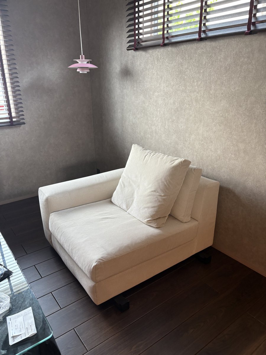 munouse0721's tweet photo. Aton1/3
#無能house #CX532 #一条工務店 #3階建 #アイラーセン #eilersen https://t.co/uD9nPECm2I