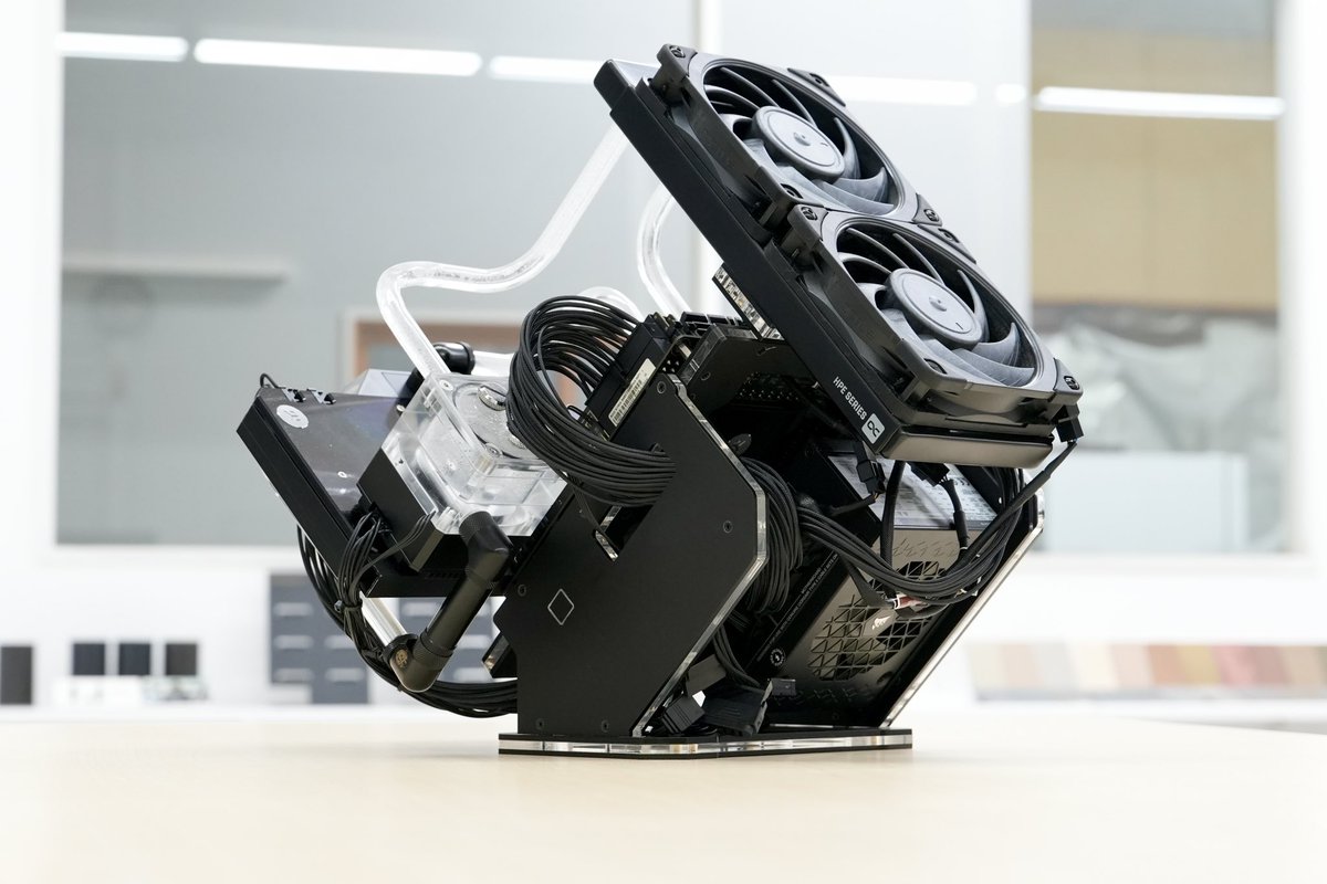 GreyGhostCCC👻 tweet media