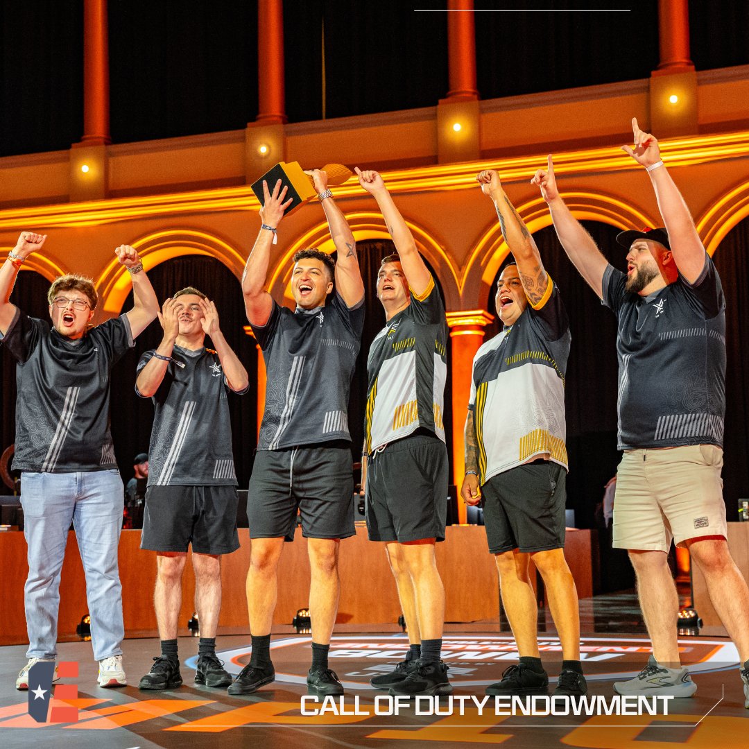CODE4Vets's tweet photo. #TBT to when the @USArmyesports dominated and claimed victory at #CODEBOWLVI 🏆 Who’s taking the crown this year? 🎮 https://t.co/C5wOByANeD