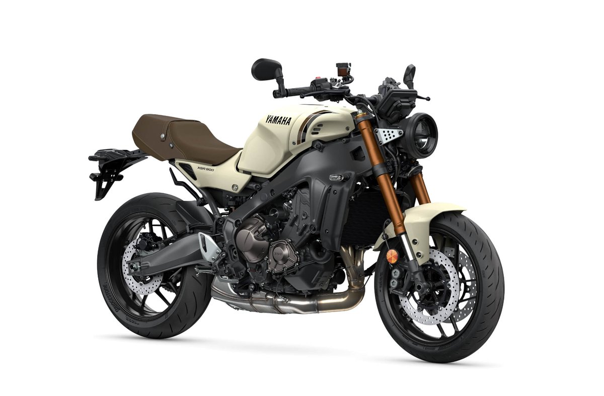 【お問合せ急増！】 

大人気のXSR900、この週末はお問合せが急増！  

ベージュとブラック！  

それぞれ一台のみ…  

即　納　可　能　で　ご　ざ　い　ま　す　!!!  

お問合せはお早めにどうぞ！

yamaha-motor.co.jp/mc/lineup/xsr9…