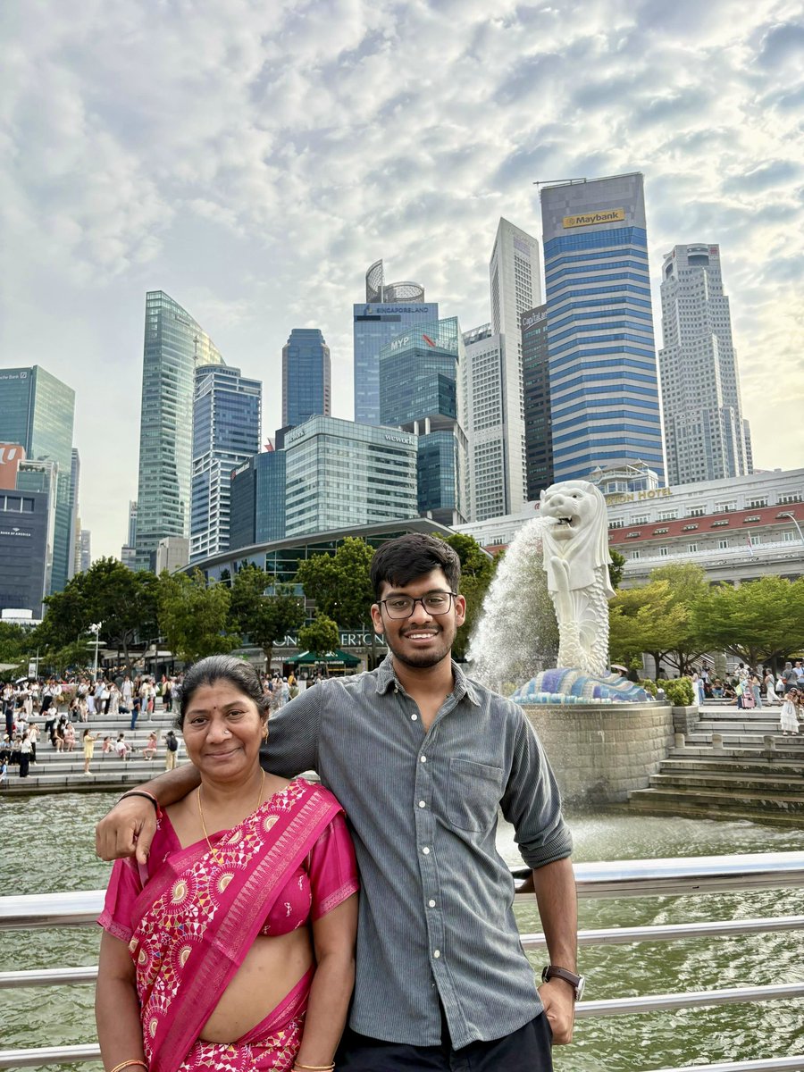 Sauain's tweet image. Took mom to her dream destination. ❤️