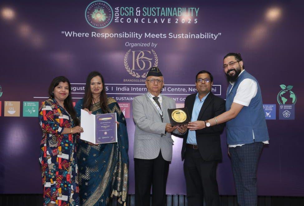 Treecampus1's tweet image. 🎉 Proud to share that Tree Campus Academy has won the Social Impact Educator Award 2025 for the 2nd year in a row! 🏆 Supporting 1.8L+ learners with AI tutors, live classes & 400+ videos. 💡 Education for all, anytime! 🚀 #TreeCampus #SocialImpact #Award #DigitalForGood