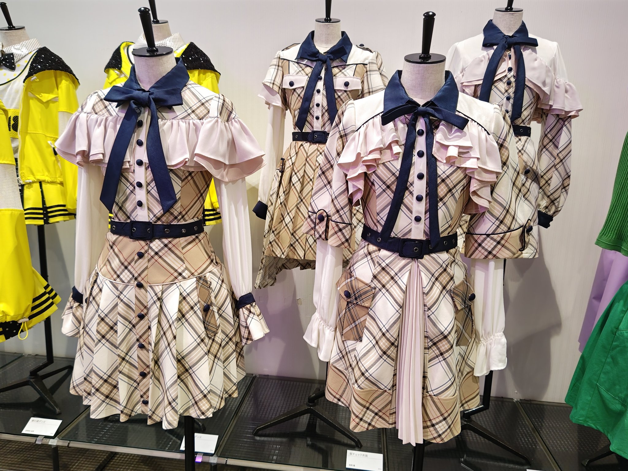 AKB48×大丸 衣装生地グッズ ポーチ 白黒チェック衣装ver AKB48×大丸 衣装生地グッズ ポーチ 白黒チェック衣装ver AKB48