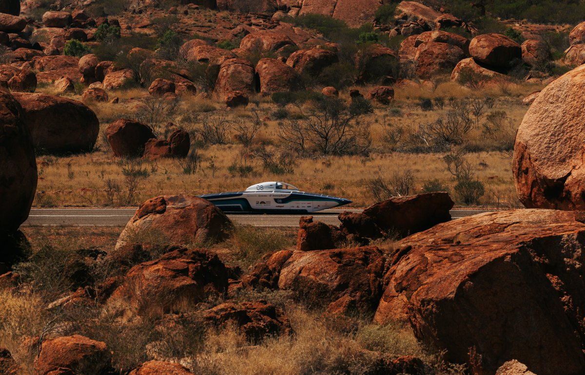solarteam_be tweet picture