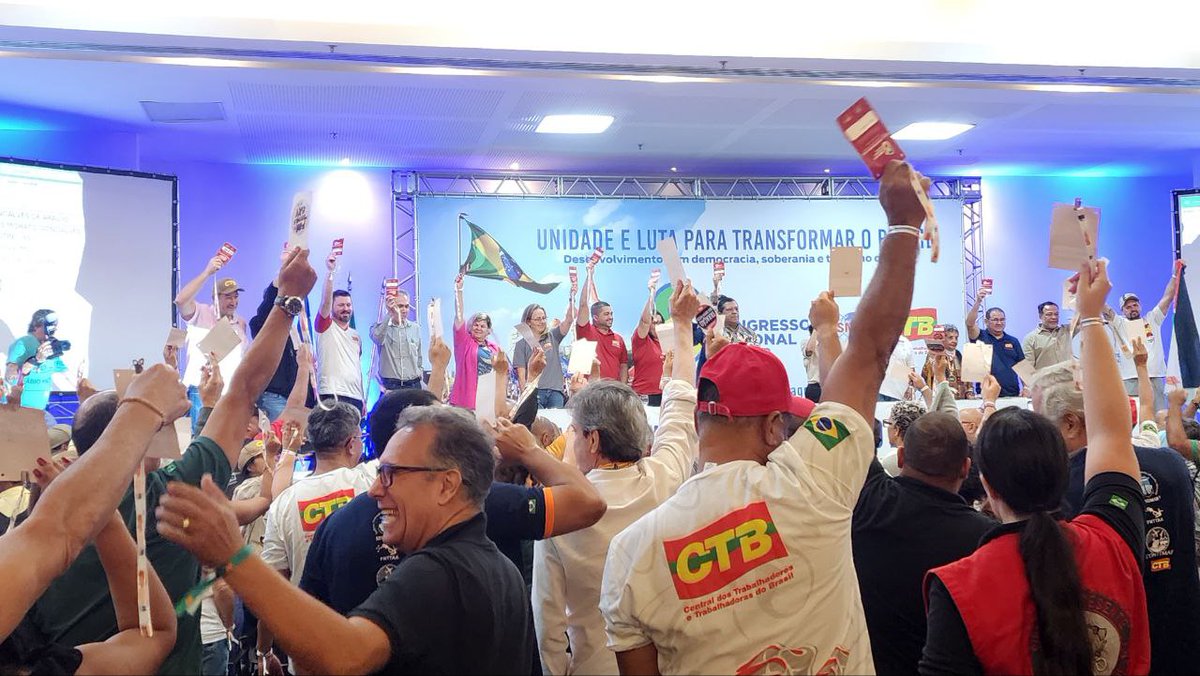 🇧🇷✊🏾A principios de agosto el sindicato LAB participó en el 6º congreso de la CTB en Brasil, central sindical afiliada a la Federación Sindical Mundial (FSM) y compañera de LAB en muchas luchas.

🖊️Crónica del congreso, en la web.

🔗labur.eus/ynyitmym
