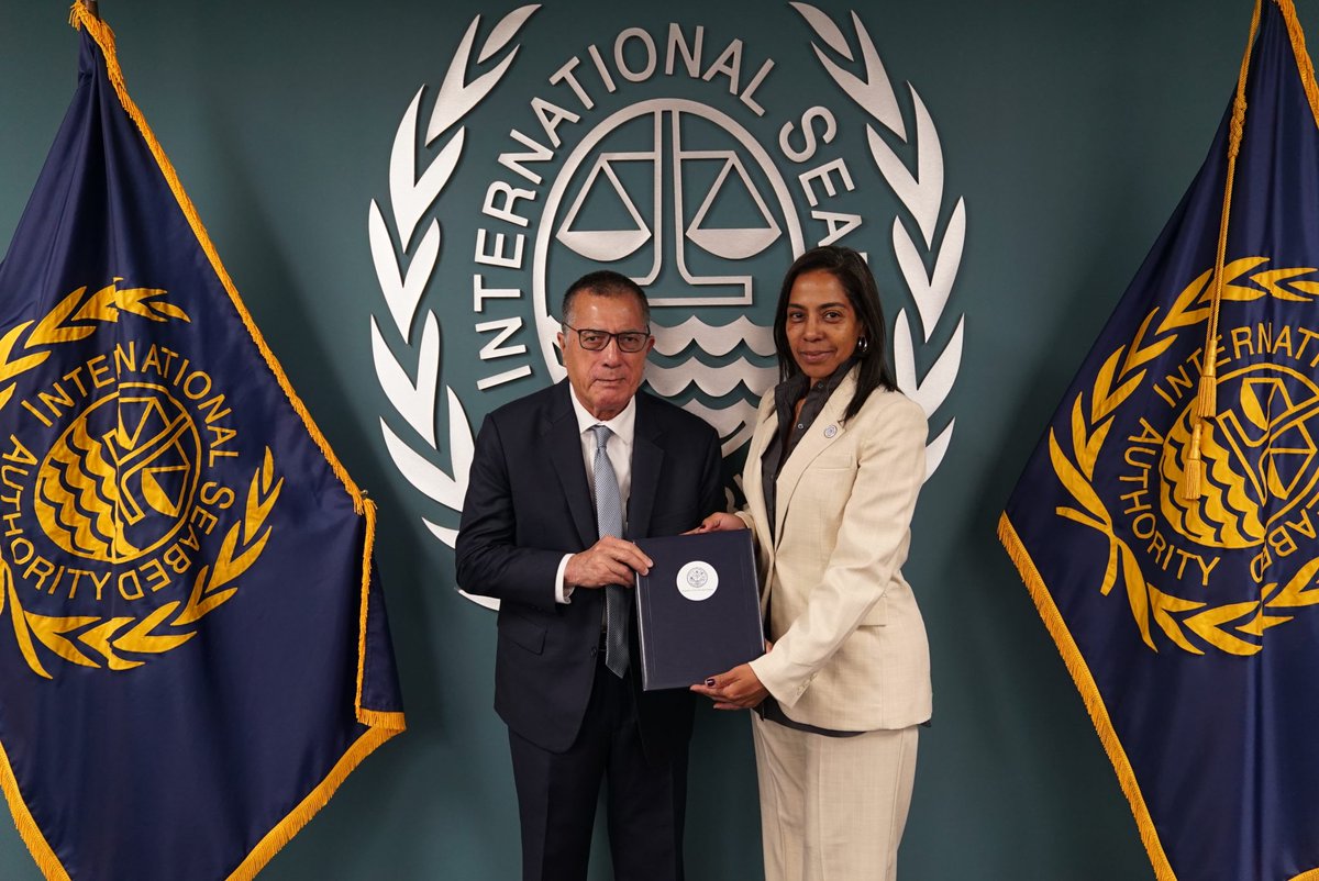ISBAHQ's tweet photo. The International Seabed Authority is pleased to welcome the first-ever Permanent Representative of the Republic of the Marshall Islands to the ISA!
🔗 Read the full press release: https://t.co/1uwzscmZ24
#ISA30 #OceanGovernance #Multilateralism #Diplomacy https://t.co/5A38xOPHcZ