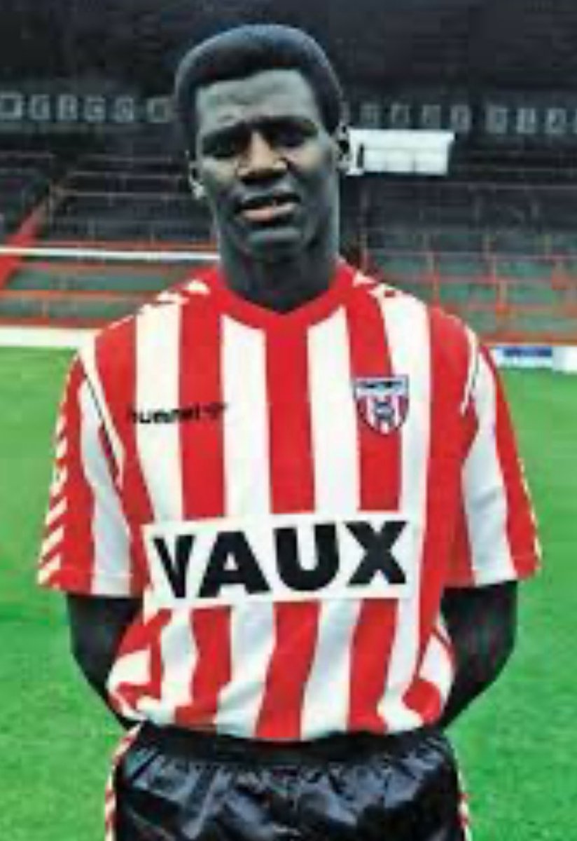 FOUNDED1879 (@founded1879) on Twitter photo #OnThisDay
In 1️⃣9️⃣8️⃣4️⃣ <a href="/SunderlandAFC/">Sunderland AFC</a> legend <a href="/benno_4/">Gary Bennett MBE</a> made his debut for The Black Cats and scored against <a href="/SouthamptonFC/">Southampton FC</a> (A header passed Peter Shilton!)
Gary Bennett went on to captain the club, he made 443 appearances and scored 25 goals ⚽️
👏👏
#SAFC #OnThisDay
In 1️⃣9️⃣8️⃣4️⃣ <a href="/SunderlandAFC/">Sunderland AFC</a> legend <a href="/benno_4/">Gary Bennett MBE</a> made his debut for The Black Cats and scored against <a href="/SouthamptonFC/">Southampton FC</a> (A header passed Peter Shilton!)
Gary Bennett went on to captain the club, he made 443 appearances and scored 25 goals ⚽️
👏👏
#SAFC