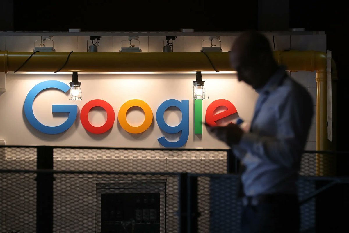 MarioNawfal's tweet image. 🚨 2.5 BILLION GMAIL USERS AT RISK AFTER GOOGLE BREACH

Hackers tricked a Google employee and accessed sensitive data via Salesforce, a cloud platform used to manage Gmail accounts.

The group behind it, ShinyHunters, stole company names and customer contact info - now being used…
