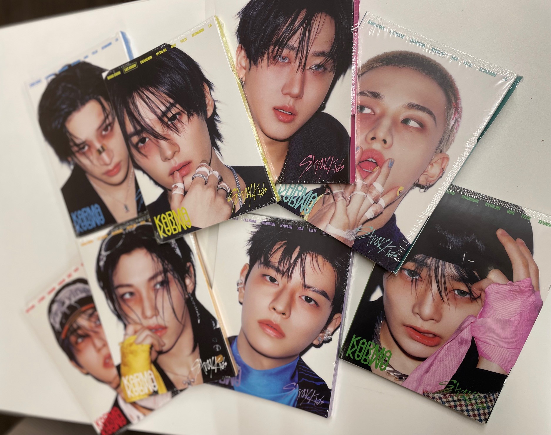 ロビン　フォトアルバム2つ、ういらぶ 2nd Album Round Robin - evemaru shop - BOOTH