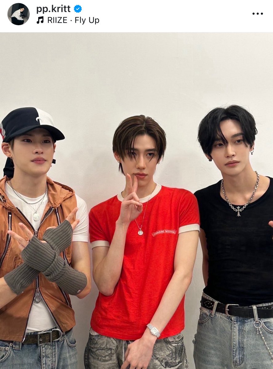 stitch_pololo's tweet photo. ปังมากก"พีพี"ลงรูปคู่กับ"โซฮี,วอนบิน"ไม่พอ ใช้เพลงน้องข้าวอีก นี่เฟรมลูกรักพระเจ้ามากก https://t.co/Yy8v0RE3La