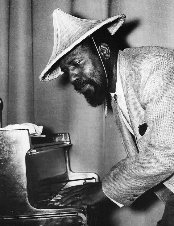 Melodies & Masterpieces (@svg__collection) on Twitter photo “Jazz is freedom. You think about that.”
— Thelonious Monk “Jazz is freedom. You think about that.”
— Thelonious Monk