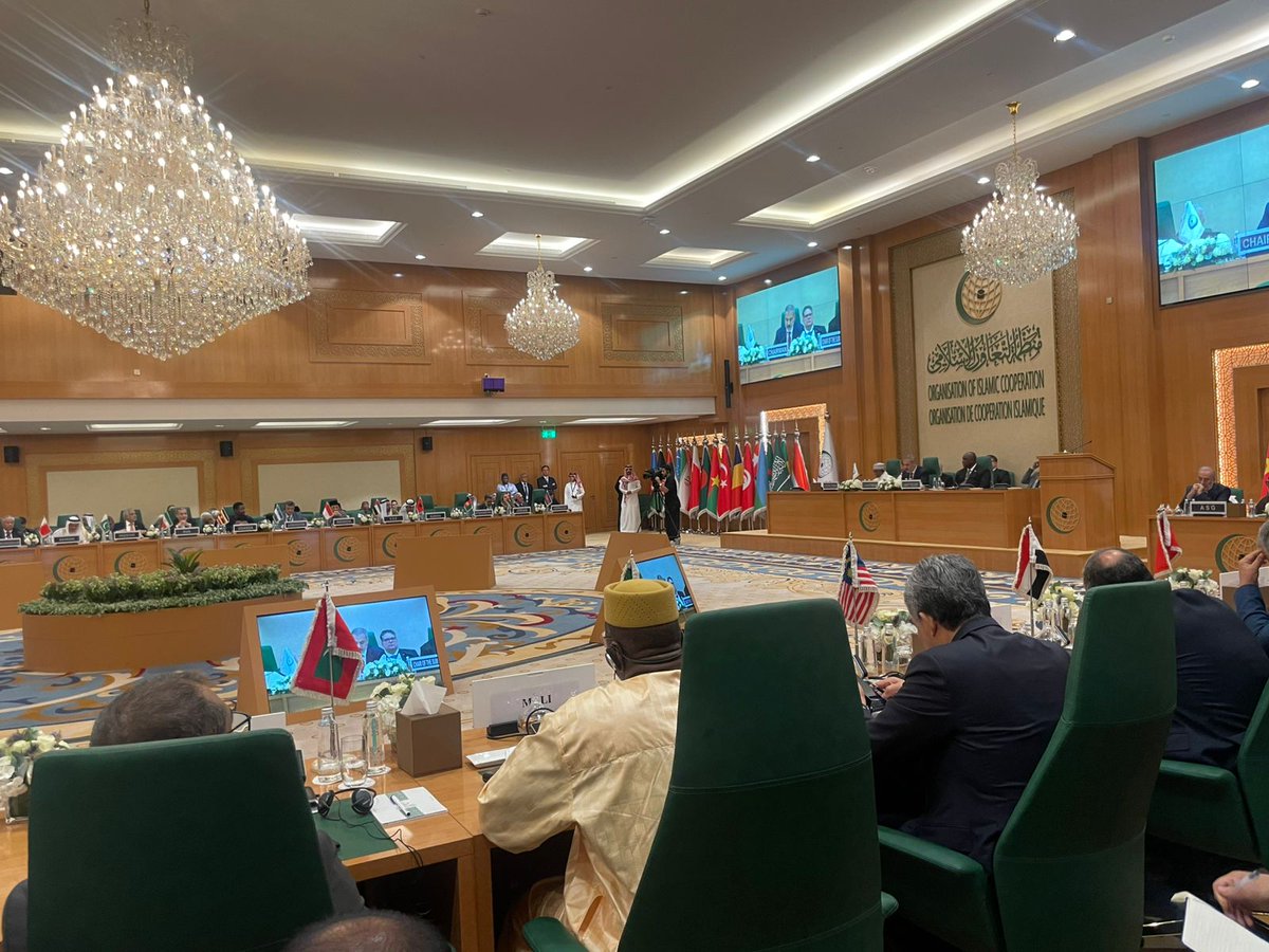 The Extraordinary Meeting of the <a href="/OIC_OCI/">OIC</a> Council of Foreign Ministers to Consider the Continuing Israeli Aggression against the Palestine People, takes place today in Jeddah, Saudi Arabia. 

The Maldives delegation is headed by Minister of Foreign Affairs Dr <a href="/abkhaleel/">Abdulla Khaleel</a>