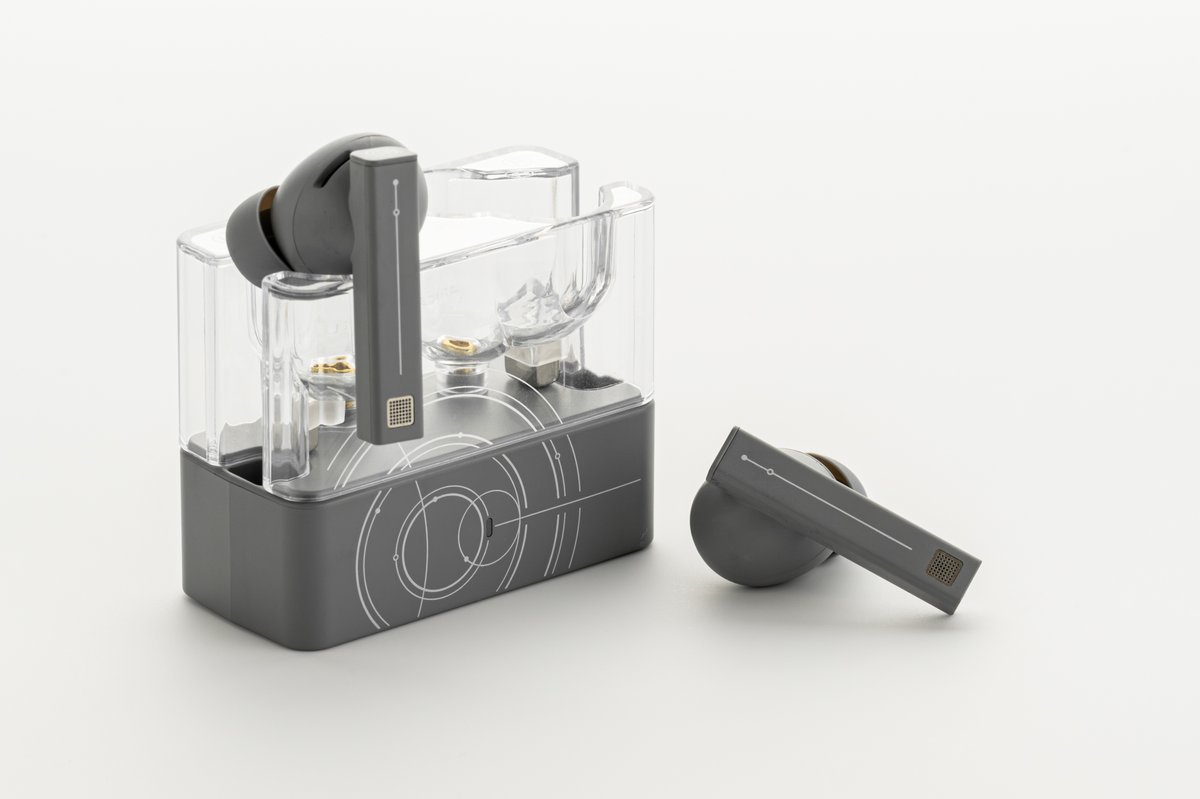 MoondropLab's tweet image. 👋We're excited to unveil the Space Travel 2 Ultra – the next evolution in our Space Travel series, delivering breakthrough performance:

- Patent-pending 13mm annular single-magnetic planar driver
- LDAC high-resolution audio transmission
- Ultra-wide-band ANC
- AI-customized…