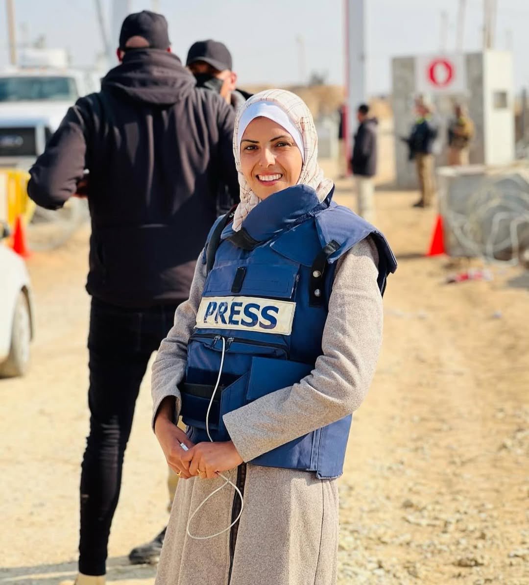 haticebrarr's tweet photo. Bu dünyadan nice güzel insan gelip geçti.  Onlardan biri de Gazzeli Gazeteci Meryem’di. 💔 https://t.co/sDeFk4LgKf