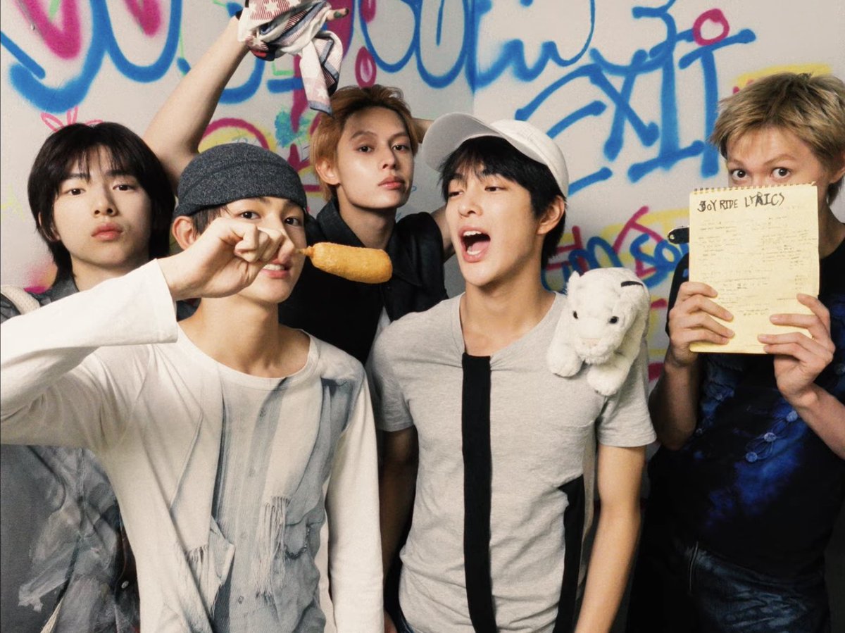 cortisboys's tweet image. CORTIS for Vibing with our 1st EP ‘COLOR OUTSIDE THE LINES’ 🤍

#CORTIS #코르티스