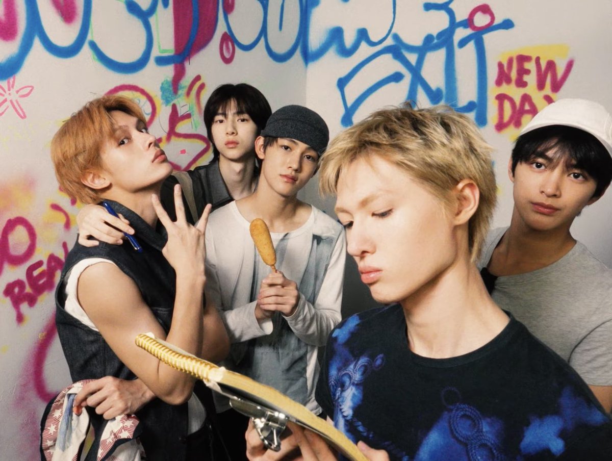 cortisboys's tweet image. CORTIS for Vibing with our 1st EP ‘COLOR OUTSIDE THE LINES’ 🤍

#CORTIS #코르티스