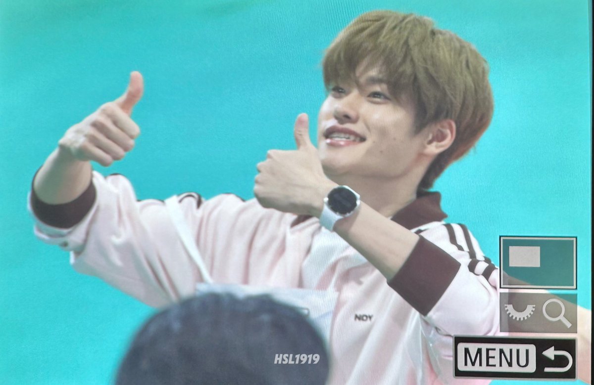 250825 아육대

👍🏻😁

#RIIZE #라이즈 #SOHEE #소희 #ソヒ
