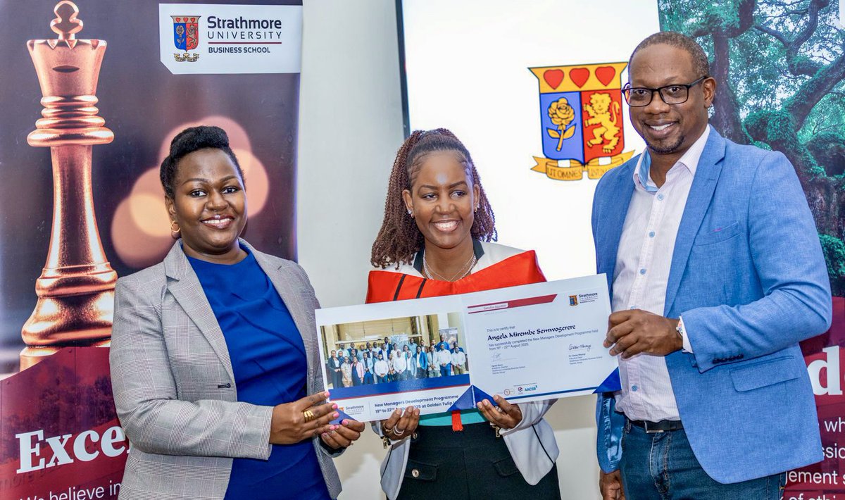 CodinginHeelsug's tweet image. I had the privilege of joining an Executive Business Management class at @StrathU. 
It’s no longer about giving direction but navigating complexity: leading multi-generational teams, adapting to hybrid work models even preparing for the reality of humans & robots working together