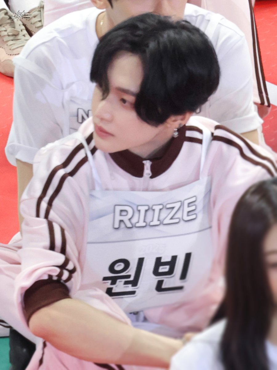 250825 아육대      

#라이즈 #원빈 #RIIZE #WONBIN #ライズ #ウォンビン