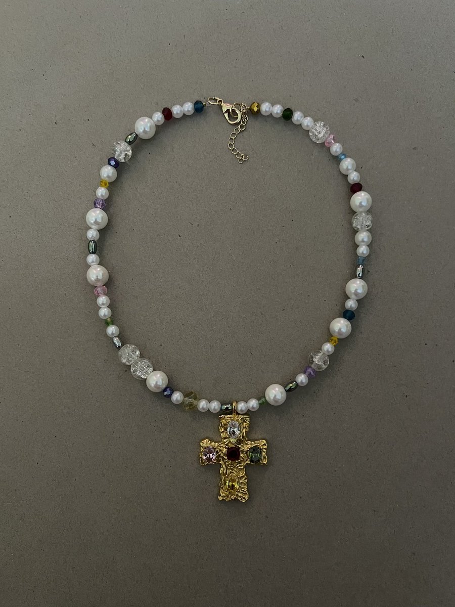 It’s a good day to shop the coolest jewelry 😆📿✂️